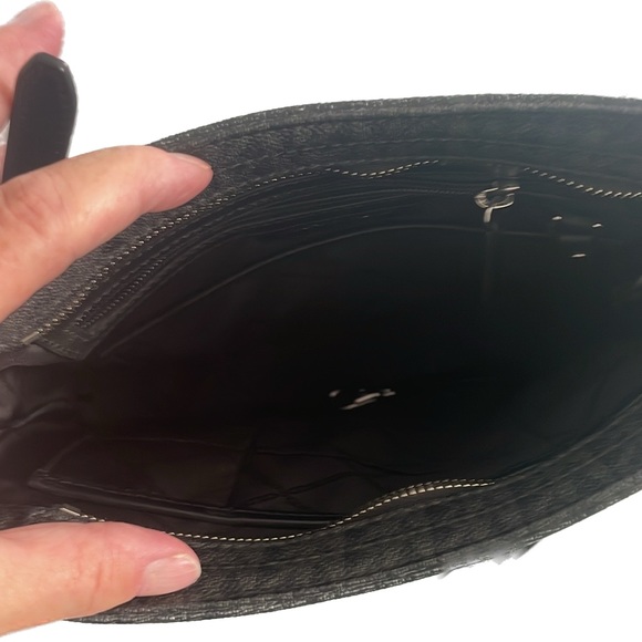 Michael Kors Purse - Picture 5 of 6